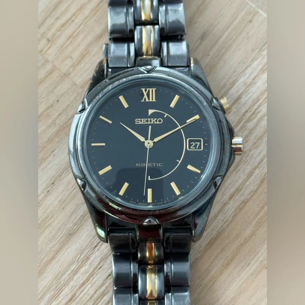 Seiko Kinetic Automatic Vintage Men’s Watch Two-Tone Bracelet Case Black Dial